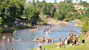 VERANO 2025: BUEN MOVIMIENTO TURÍSTICO EN TODO EL PAÍS