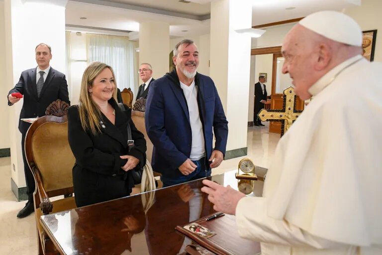 AGUIAR CON EL PAPA: “LE ADVERTIMOS QUE ESTÁ EN RIESGO LA CONVIVENCIA DEMOCRÁTICA PACÍFICA”