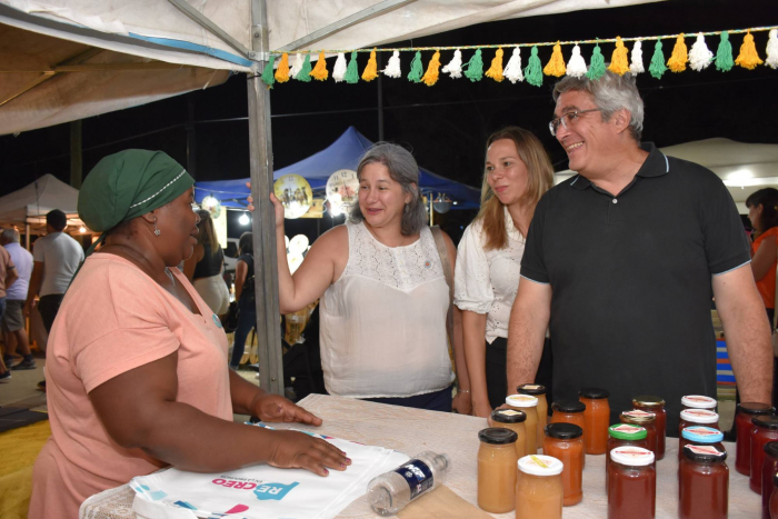 LA FIESTA DEL GIRASOL BRILLÓ EN CASARES CON LA PRESENCIA DE JAVIER RODRÍGUEZ