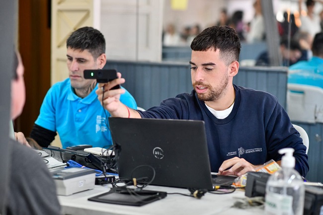 BAHÍA BLANCA: REABRIÓ EL CENTRO DE DOCUMENTACIÓN RÁPIDA MÁS IMPORTANTE DEL REGISTRO PROVINCIAL DE LAS PERSONAS