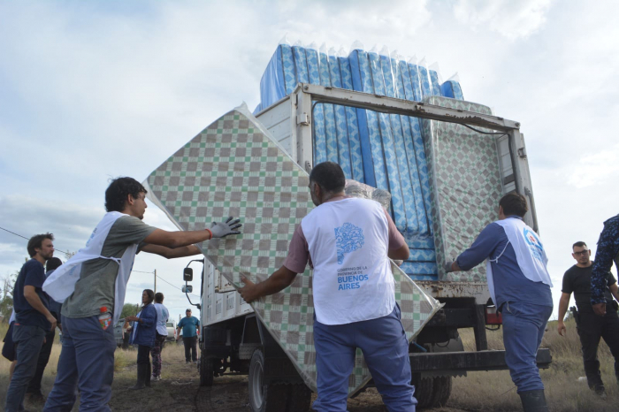BAHÍA BLANCA RECIBIÓ EL CAMIÓN NÚMERO 100 CON ASISTENCIA ENVIADO POR PROVINCIA