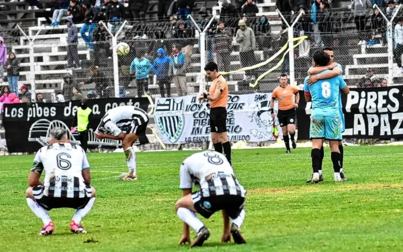 BOLÍVAR GANÓ ANTE CIPO EN LA VISERA DE CEMENTO Y TREPÓ A LA PUNTA