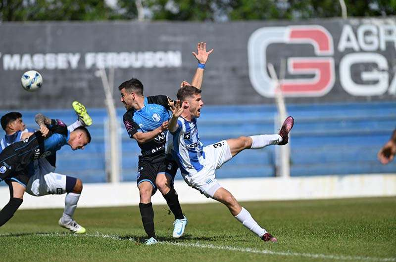 ARGENTINO DIO EL PRIMER GOLPE ANTE BOLÍVAR