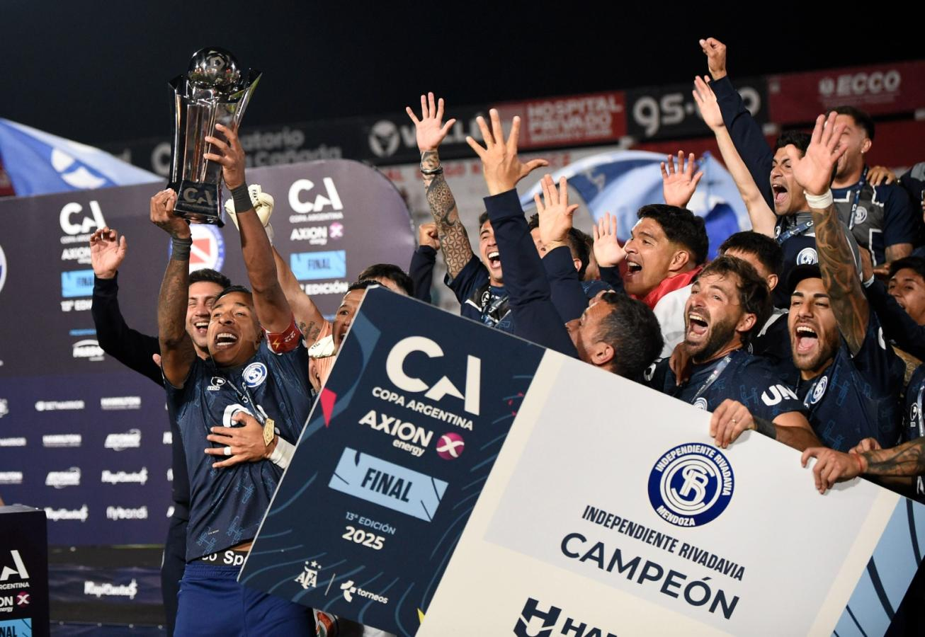 HISTÓRICO: INDEPENDIENTE RIVADAVIA VENCIÓ POR PENALES A ARGENTINOS Y GRITÓ CAMPEÓN EN LA COPA ARGENTINA