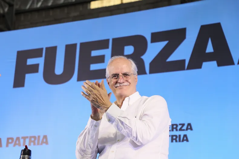 EL PERONISMO SIN ENERGÍA: LAS CAMPAÑAS QUE NO SUPIERON LEER EL MOMENTO POLÍTICO